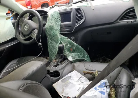 2019 Jeep Cherokee Latitude Plus z USA, uszkodzony, nr VIN 1C4PJLLB2KD151573